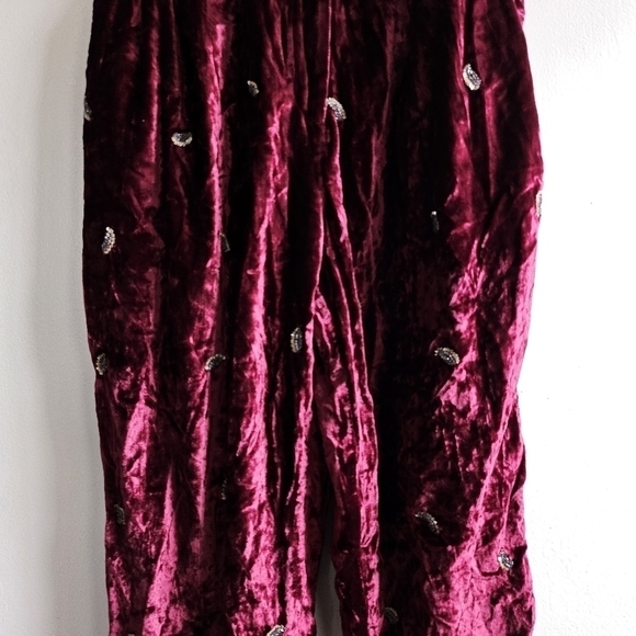 New Rococo Sand Velvet Embroidered Burgundy Pants NWT Size Small - Picture 4 of 12